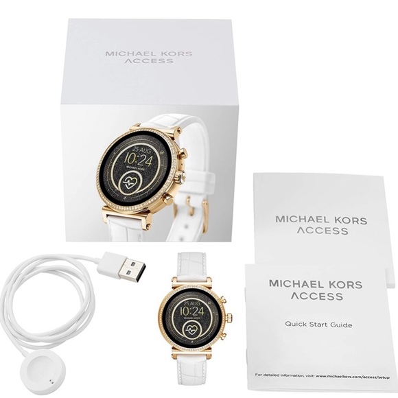 Michael Kors Smart Watch - Picture 3 of 8